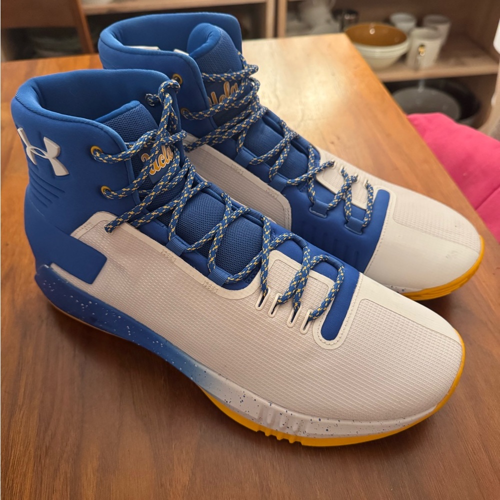 UCLA special edition Under Armour basketball sneakers size men 12 US